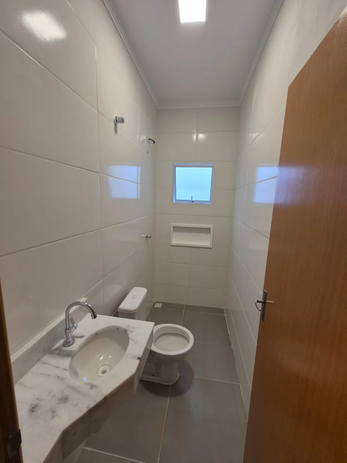 WC SUITE 1