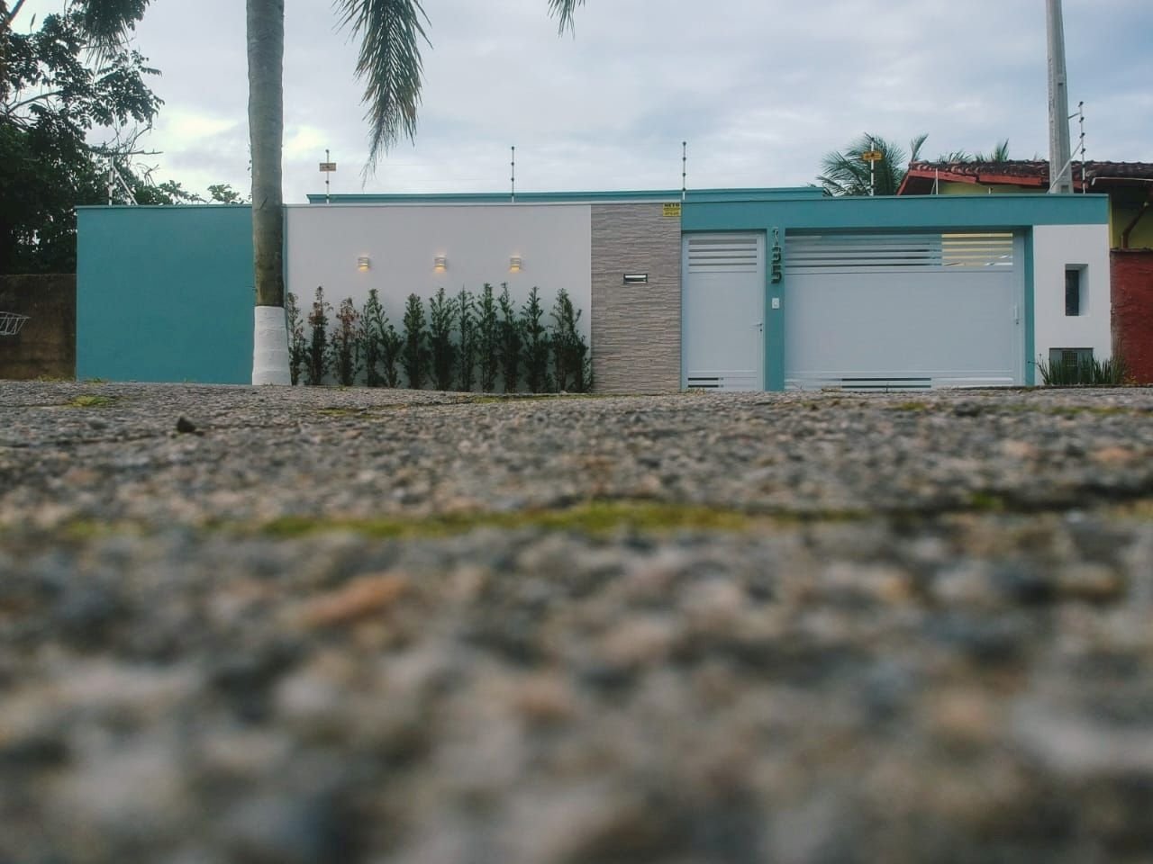 CASA A 100 METROS DA PRAIA - SANTA JULIA