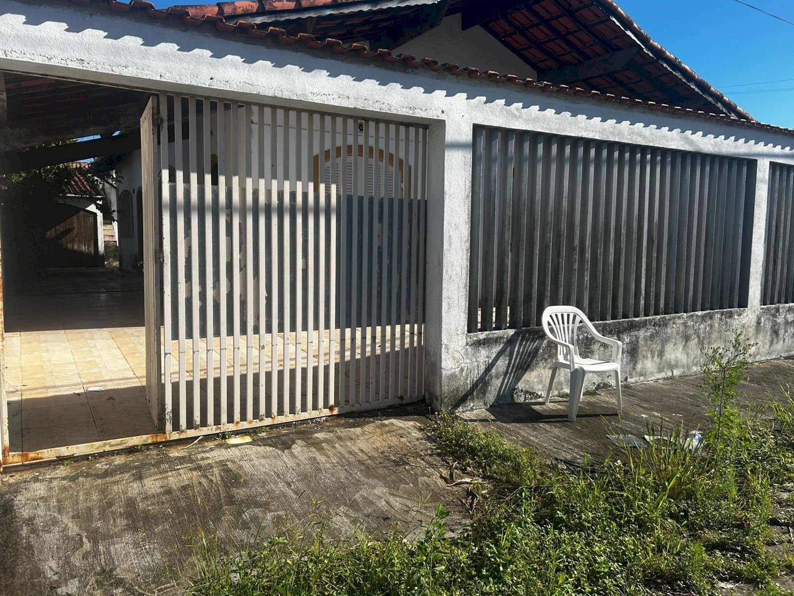 CASA SUARÃO COM EDICULA