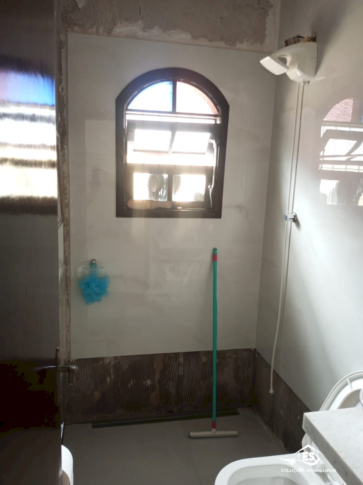 118fa8fb1cdd51309a733b3923572ed5.jpg